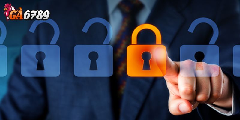 Tổng đài và live chat nhanh chóng